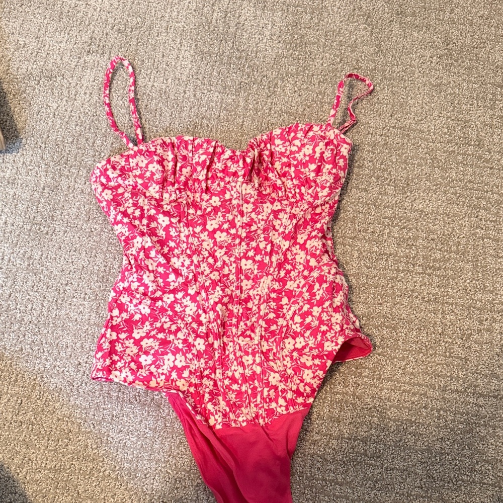 NWT Zara Pink Floral Bodysuit